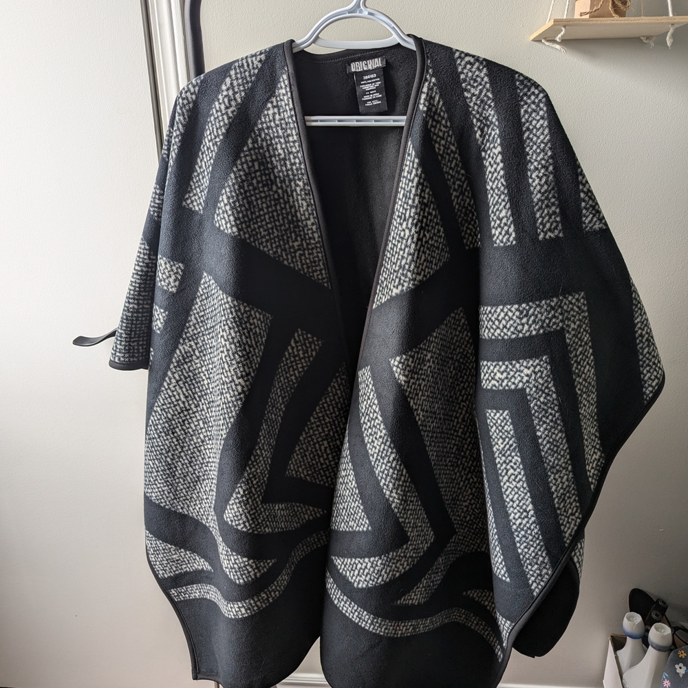 Original Nicole Miller Stylish Women's Cape/Poncho